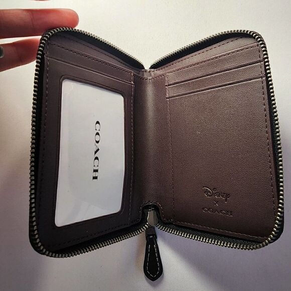 NWT Disney CN028 Limited Edition Coach Small Zip Around Wallet Holiday Print - Picture 3 of 3